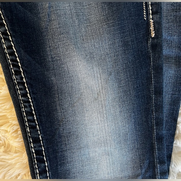 Vigoss jeans
"The New York Slim Boot"
Size 5/6
Length 33" - Picture 2 of 5